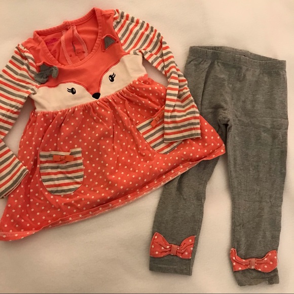 ⭐️ 4/$10 Nanette 2 Piece Fox Set